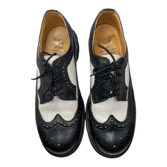 Dr. Martens 3989 Wingtip Brogue Leather Oxford Shoes Black White Mens - Picture 4 of 9